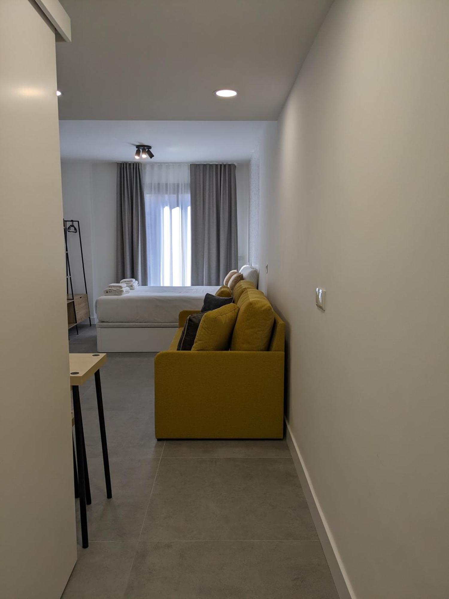 Weflating Fira Apartment Оспиталет де Лобрегат Екстериор снимка