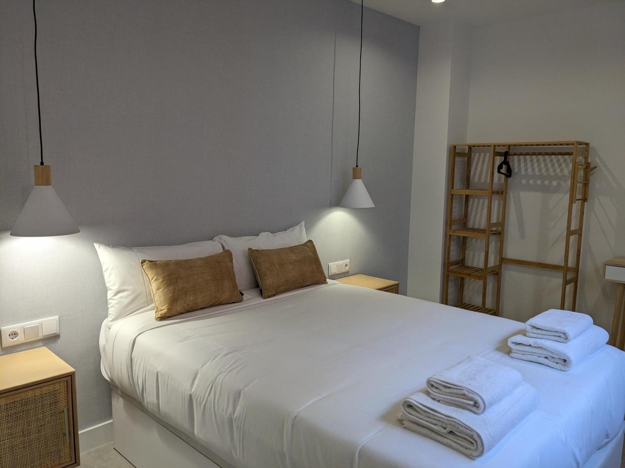 Weflating Fira Apartment Оспиталет де Лобрегат Екстериор снимка